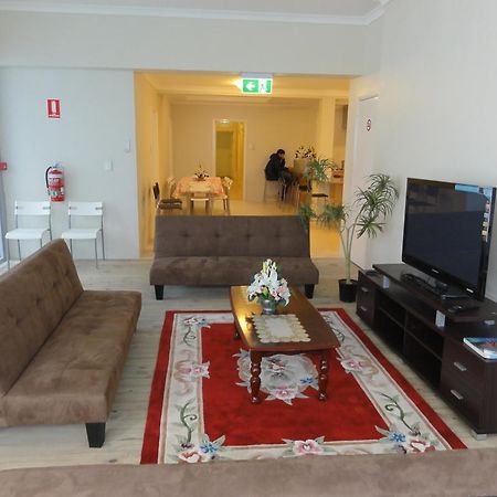Perth 178 Backpackers Hostel ภายนอก รูปภาพ